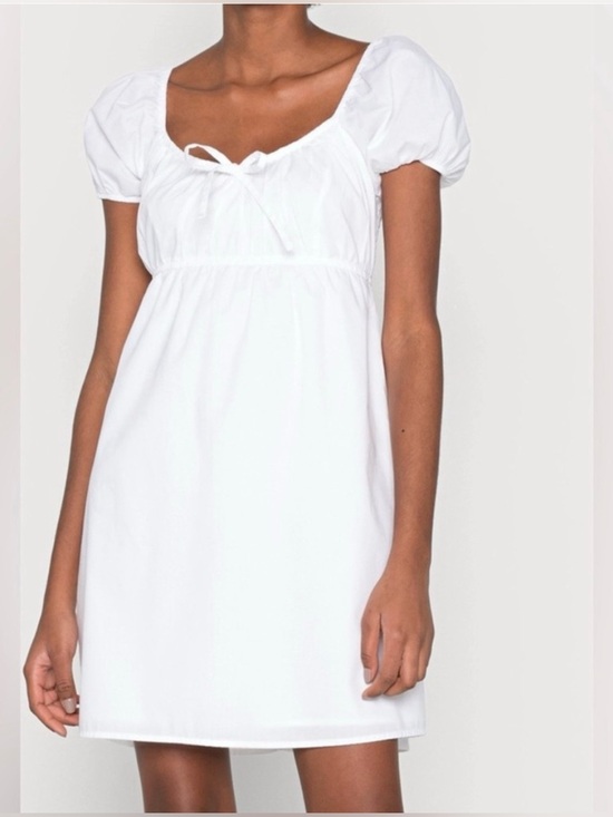 Hollister Dresses & Skirts - Hollister White Puff Sleeve Babydoll Dress